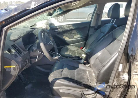 2015 Kia Forte Lx z USA, uszkodzony, nr VIN KNAFX4A65F5392417